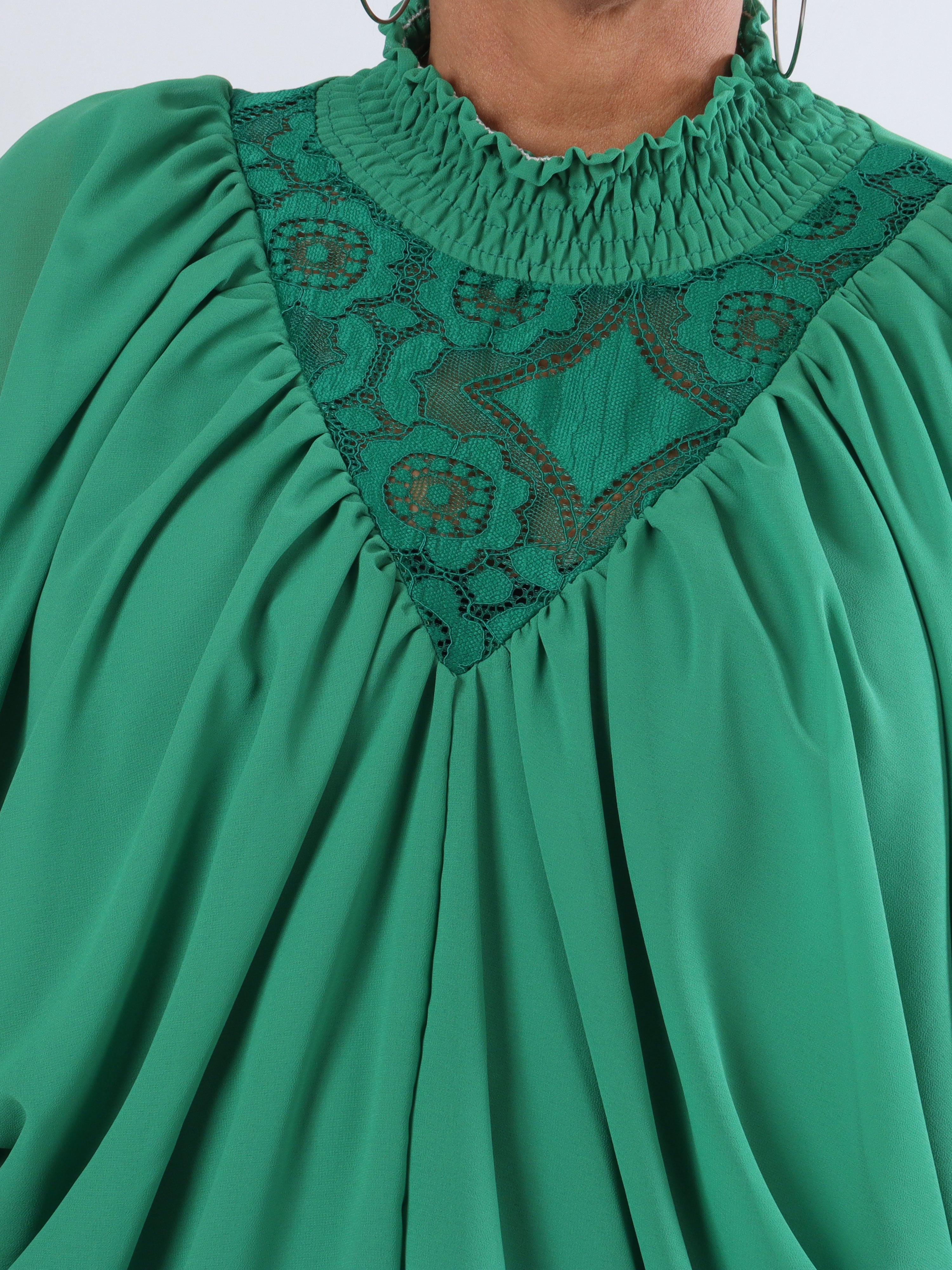 Edina - Fin plus size bluse med vidde ærmer